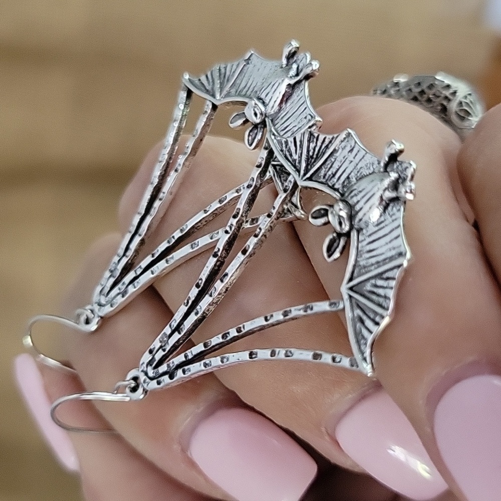 🔥LAST PAIR🔥 Goth Bat Drop Earrings - Picture 5 of 6